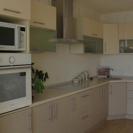 Apartment Ostrova Kryzhanivka Exterior foto